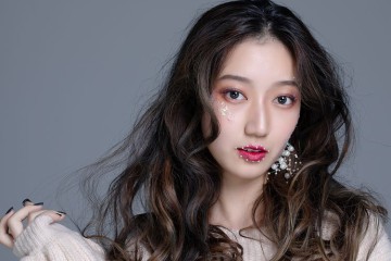 學(xué)化妝有必要去學(xué)校學(xué)嗎? 學(xué)化裝需要多少錢呢？