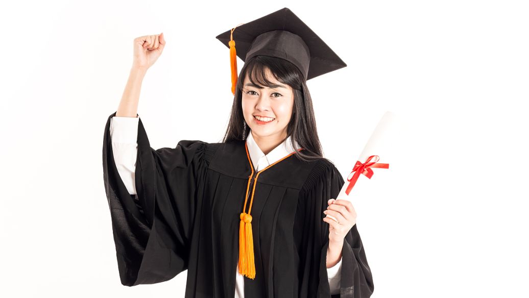 上海自考本科學(xué)生每年能參加幾次考試？